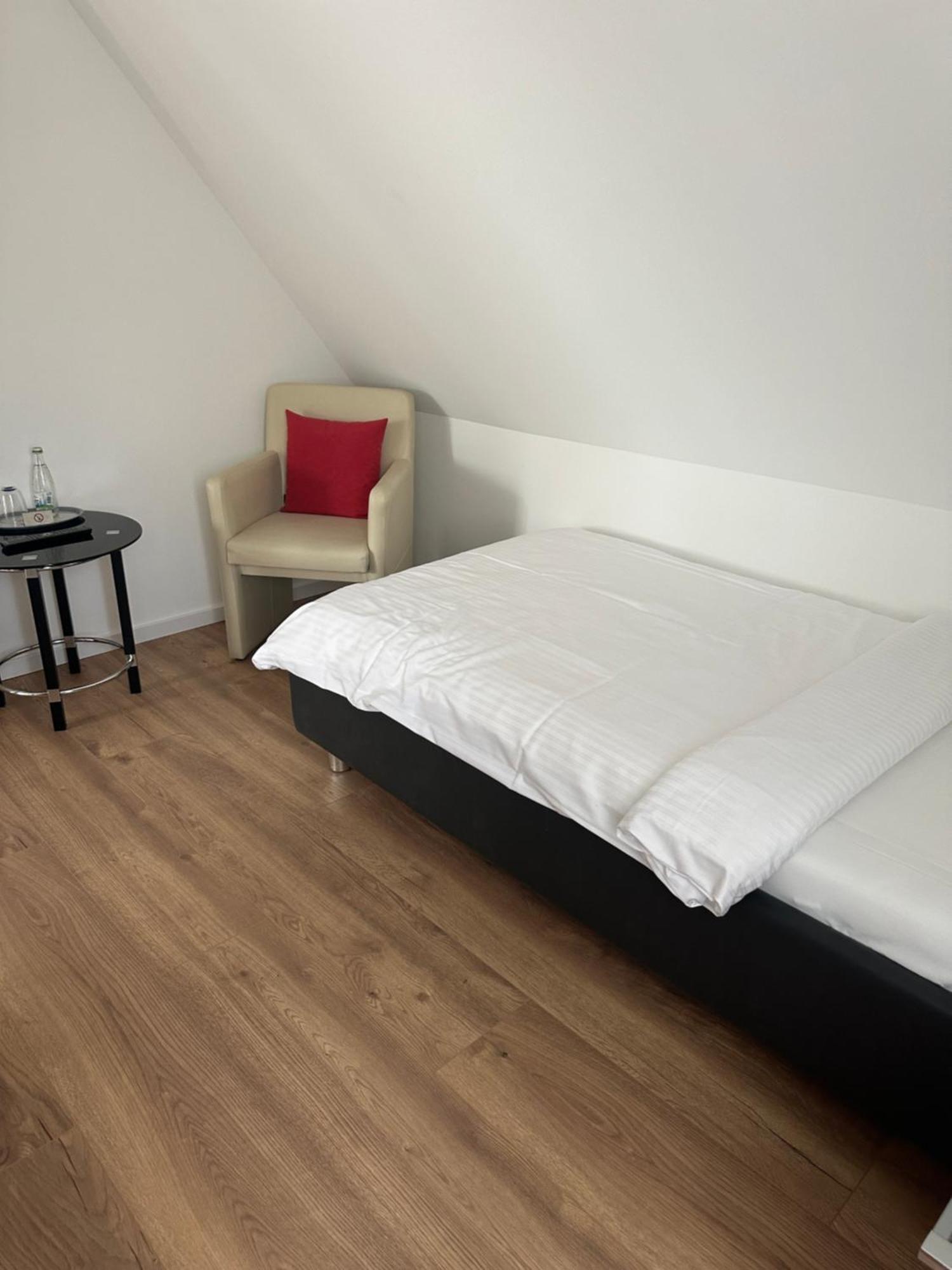 Hotel Und Restaurant Zeus Wolfsburg Dış mekan fotoğraf